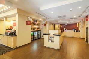 Lobby - Towneplace Suites Marriott Jacksonville Butler Boulevard (Jacksonville)