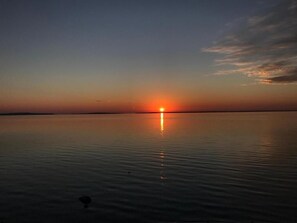 Privat strand, solstolar och strandhanddukar