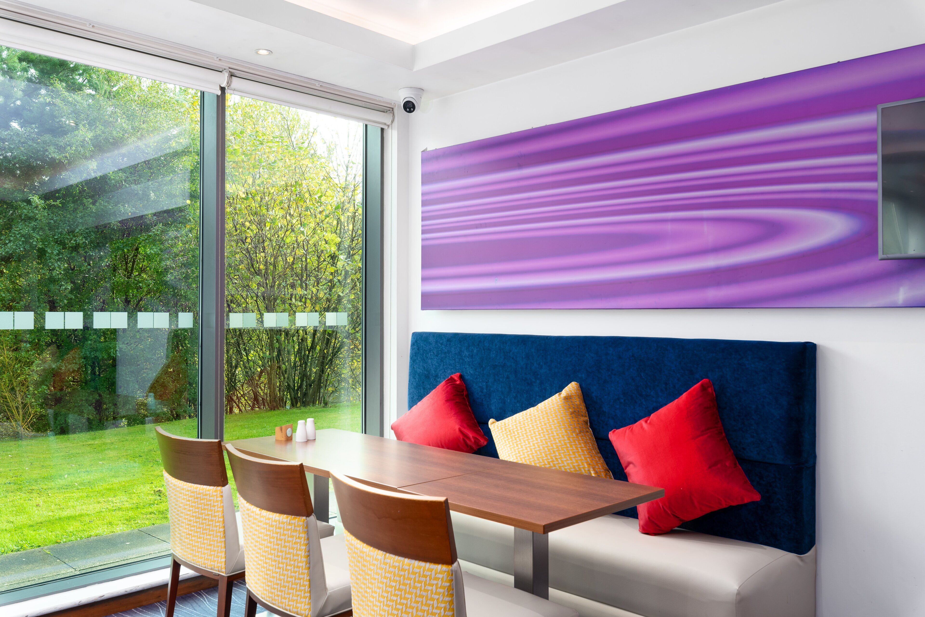 breakfast, lunch, dinner served; local cuisine