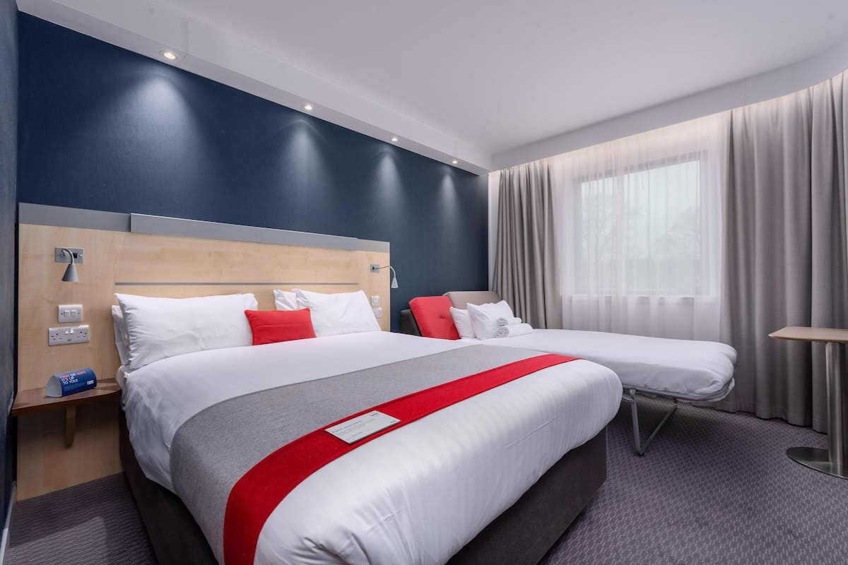 In-room safe, desk, blackout curtains, iron/ironing board (on request)