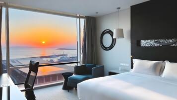 Phòng phong cách cổ điển, 1 giường cỡ king, quyền sử dụng Club Lounge, quang cảnh biển | Quang cảnh từ phòng