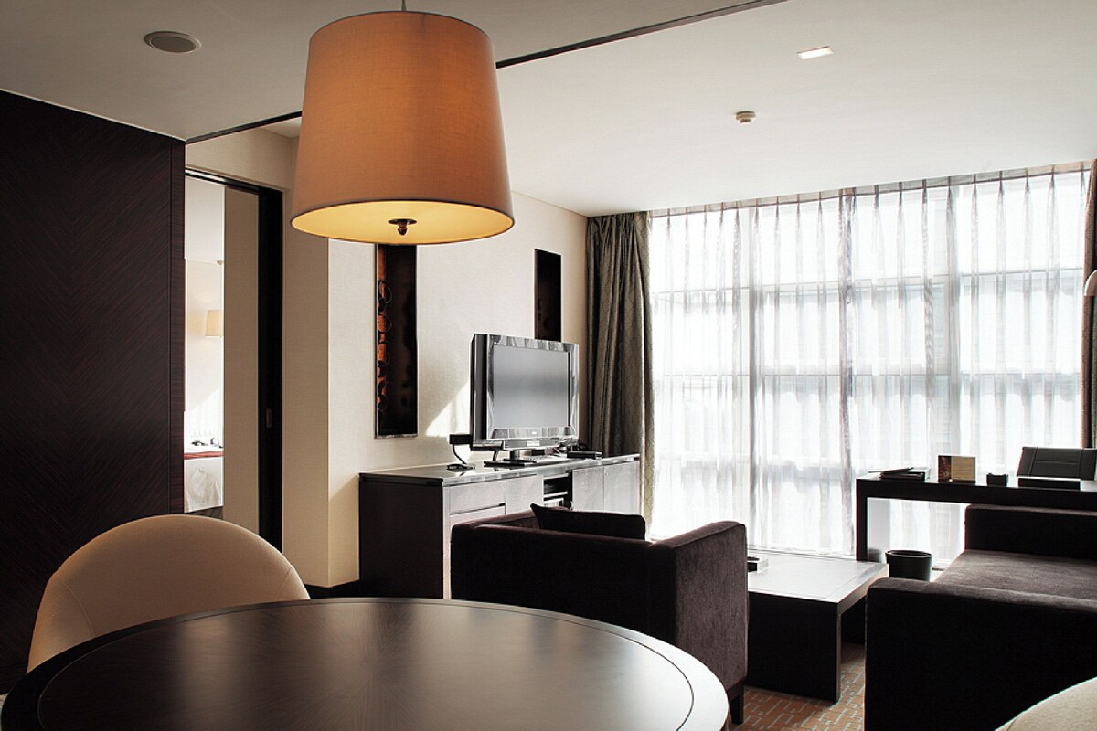 Suite, 1 Schlafzimmer, Zutritt zur Club Lounge, Stadtblick