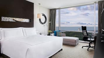 Classic Room, 1 King Bed, Club Lounge Access, Ocean View | Premium bedding, minibar, in-room safe, desk