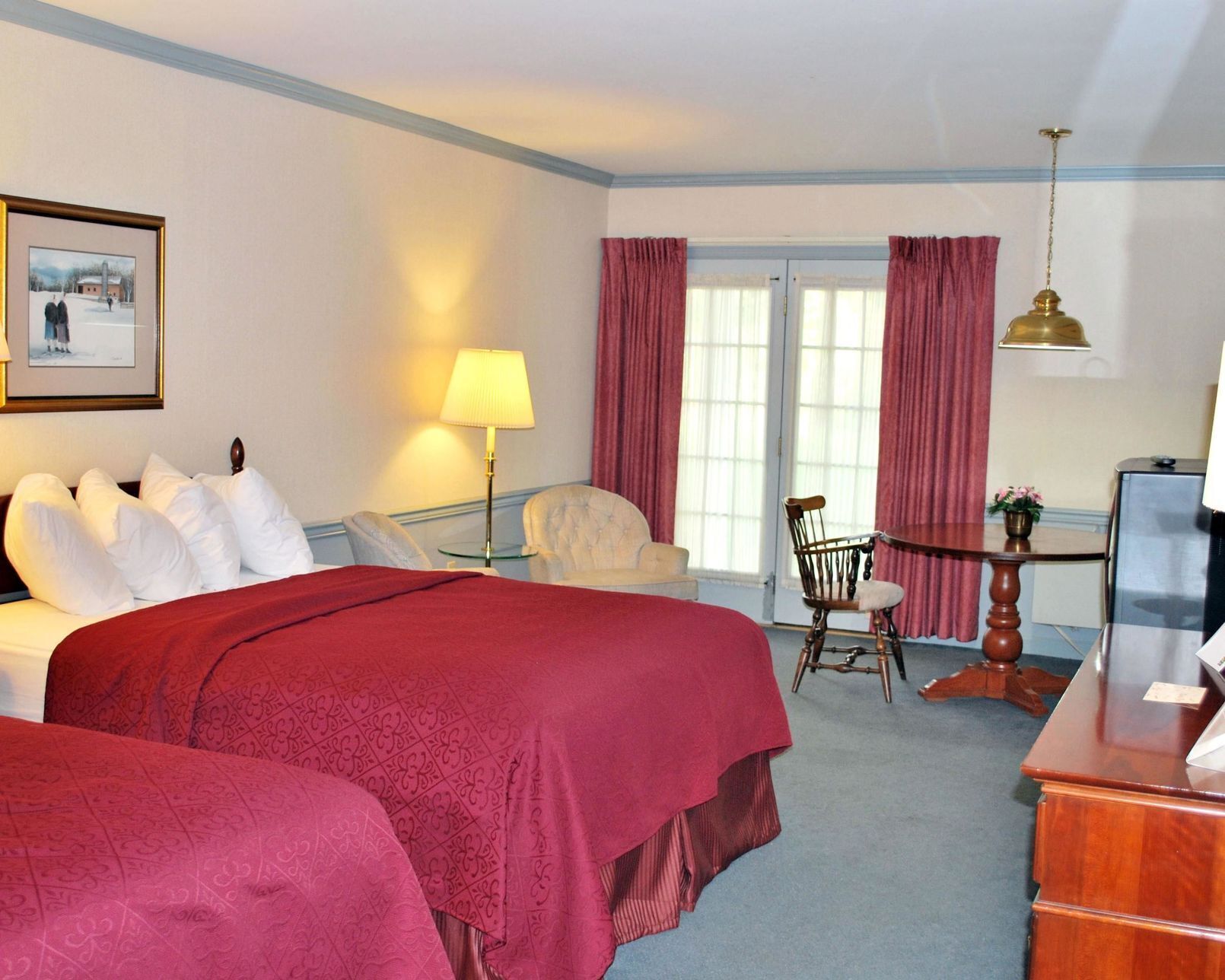 Desk, iron/ironing board, rollaway beds, free WiFi