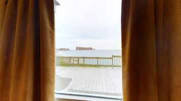 经典客房, 1 张特大床 (Percé Rock) | 客房景观