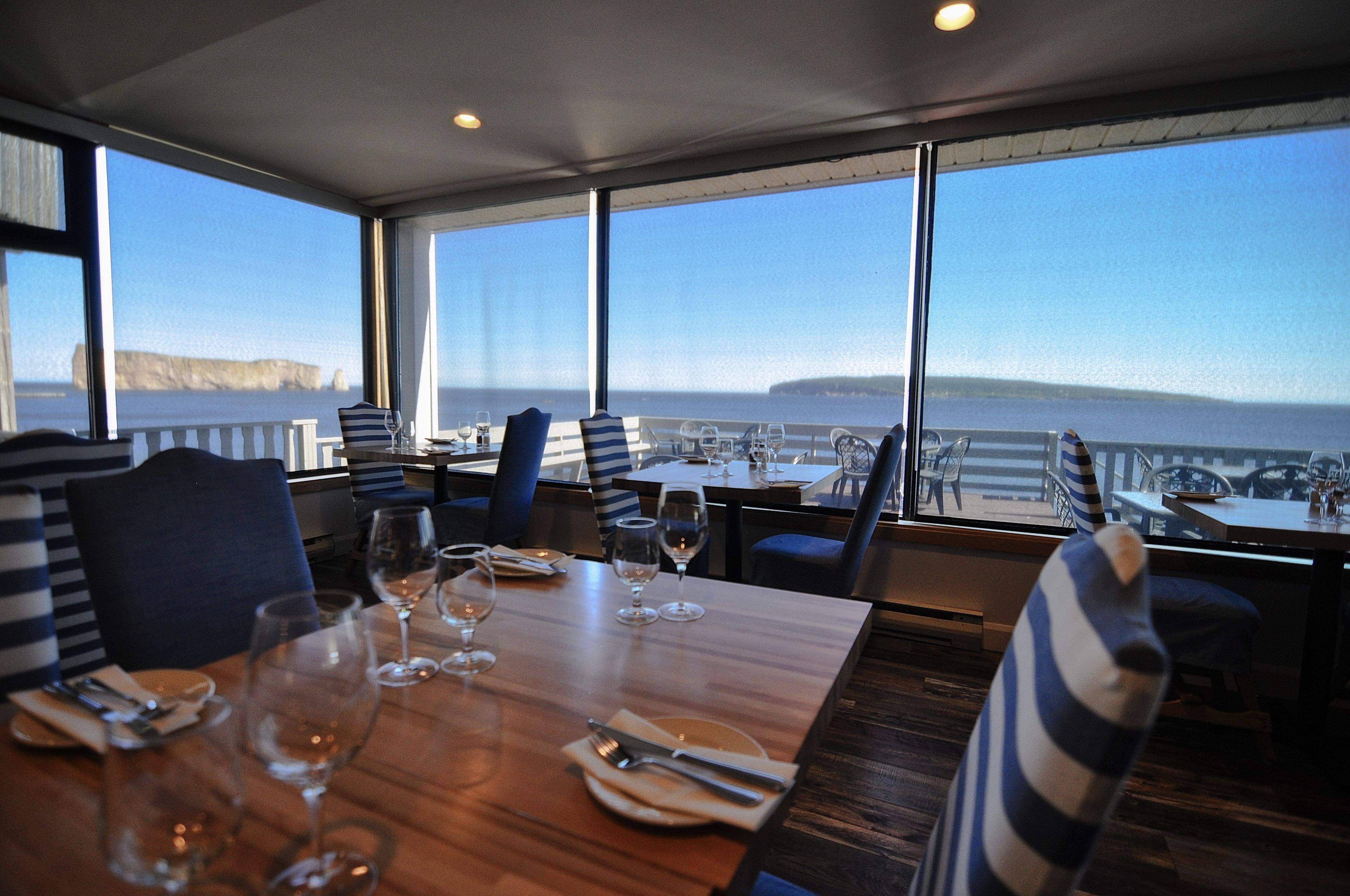 daily cooked-to-order breakfast for a fee