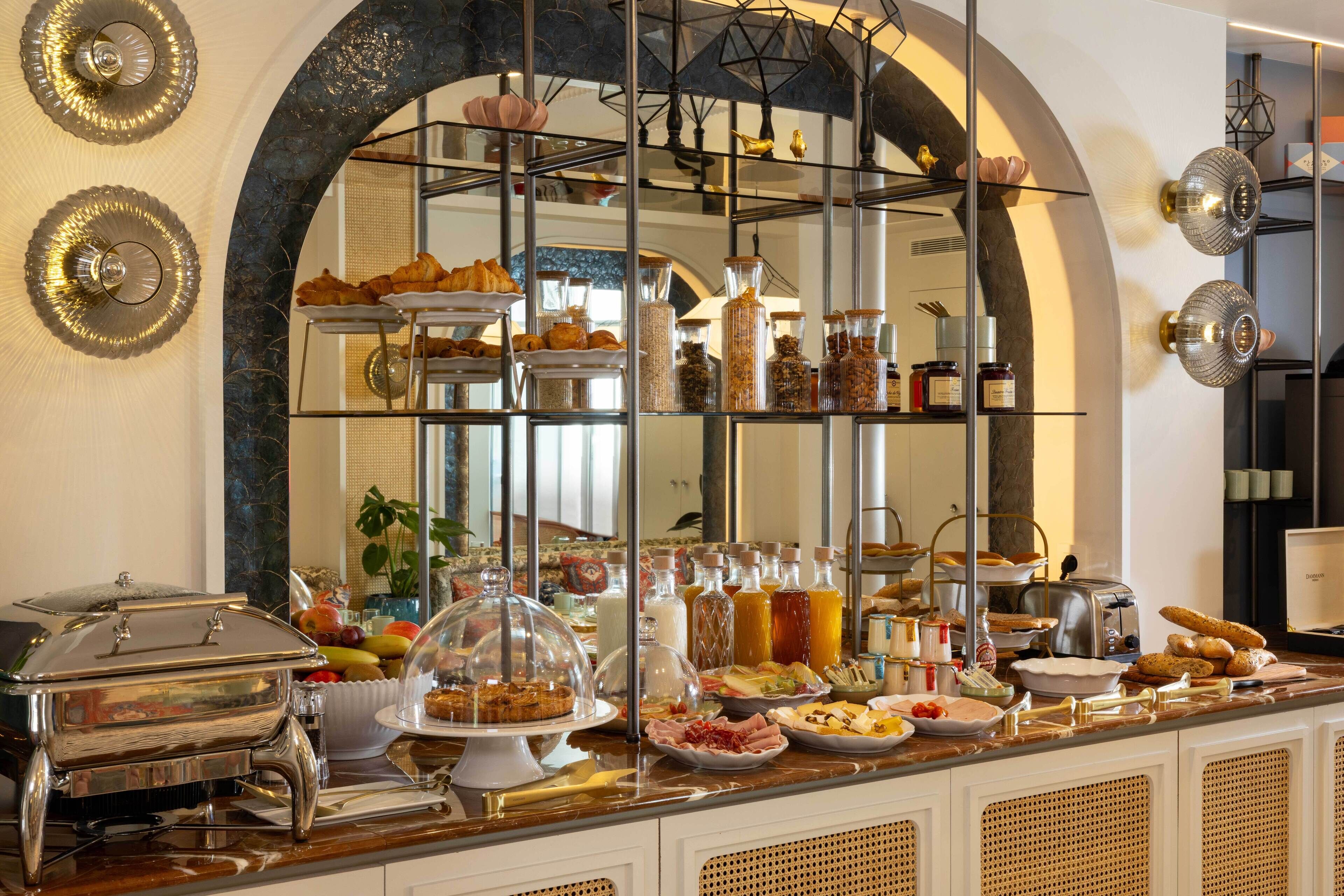 Daily buffet breakfast (EUR 20 per person)