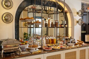 Bữa sáng buffet
