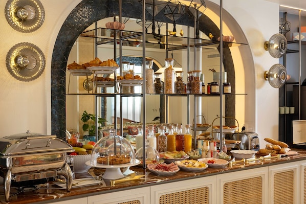 Buffet déjeuner (20 EUR par personne)