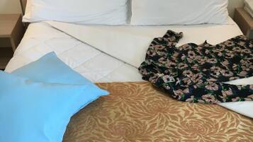 Két bảo mật tại phòng, màn/rèm cản sáng, bàn ủi/dụng cụ ủi quần áo