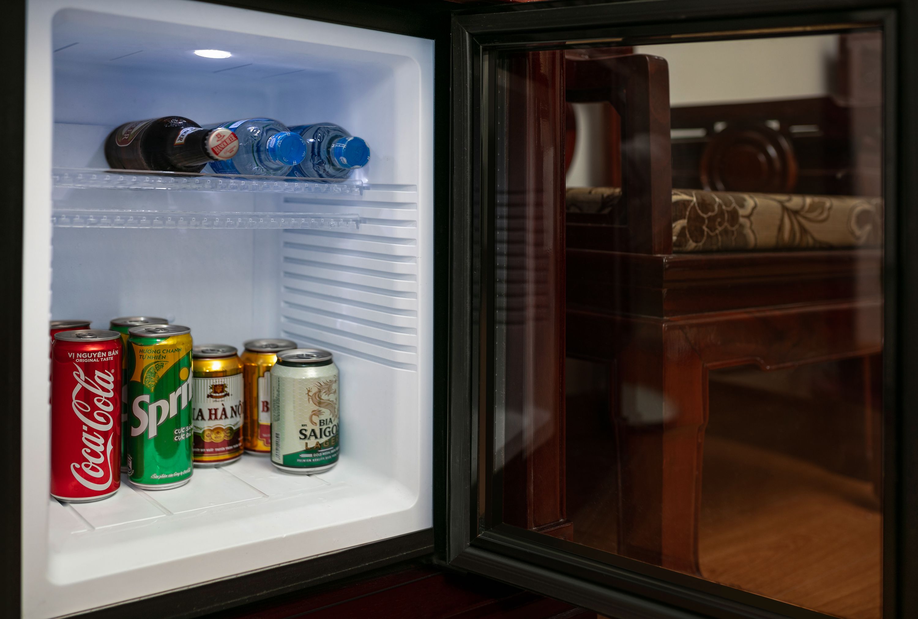 deluxe family room | 1 bedroom, premium bedding, pillow-top beds, minibar