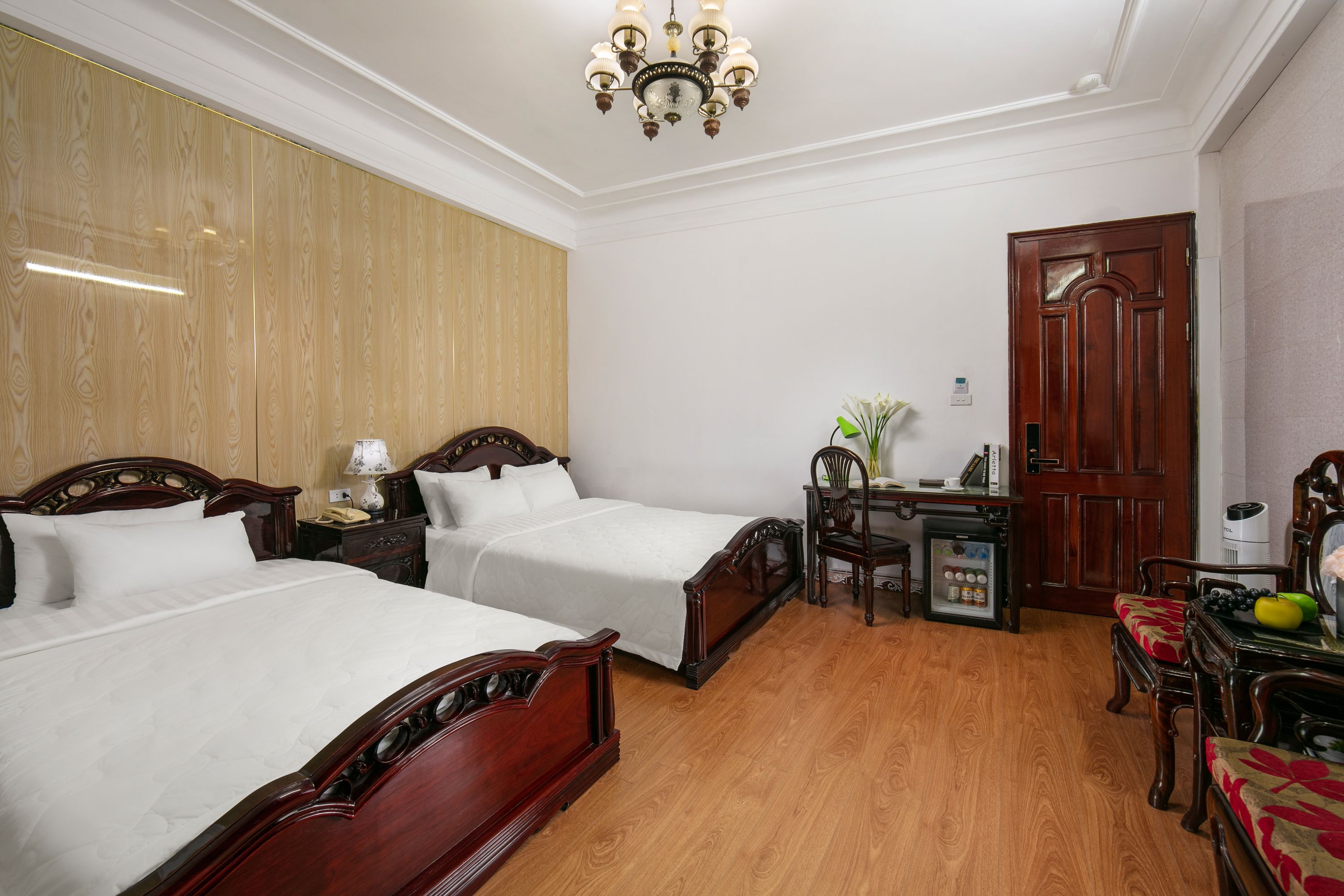 Photo - Little Diamond Hotel