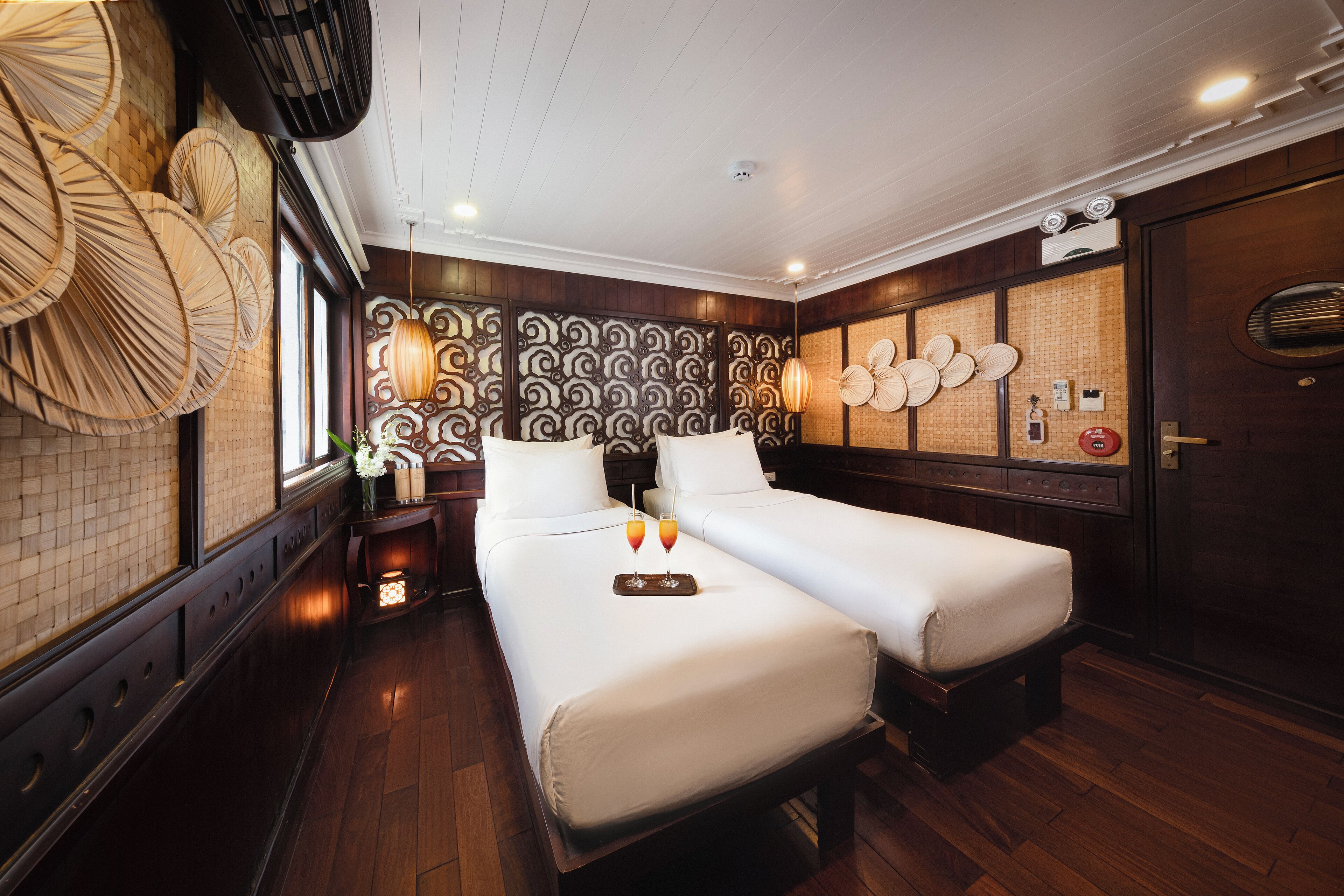 デラックス ルーム | 高級寝具、ピロートップベッド、客室ごとに異なる装飾、客室ごとに異なるインテリア