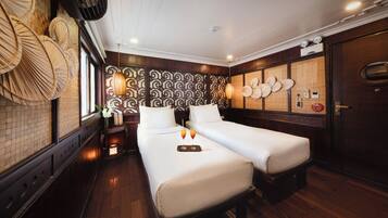 Deluxe Room | Premium bedding, pillowtop beds, individually decorated