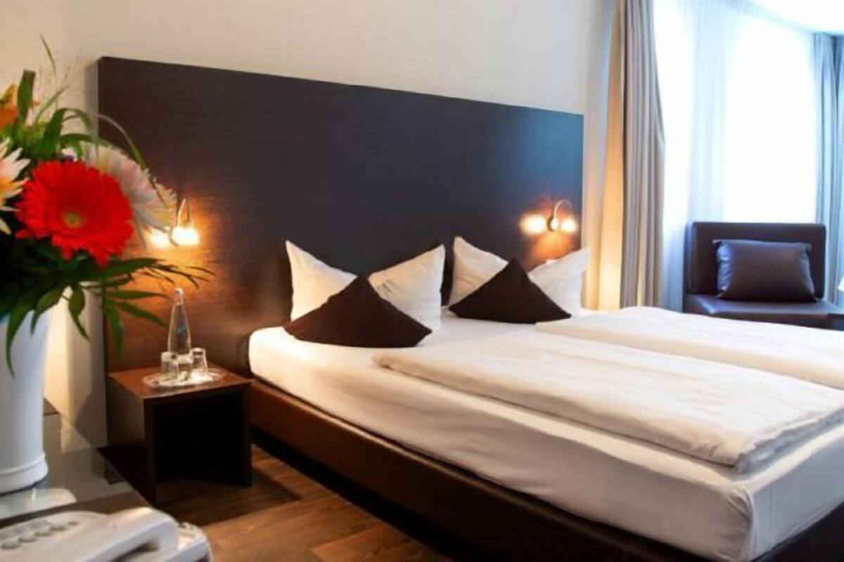 Blackout curtains, soundproofing, free WiFi, bed sheets