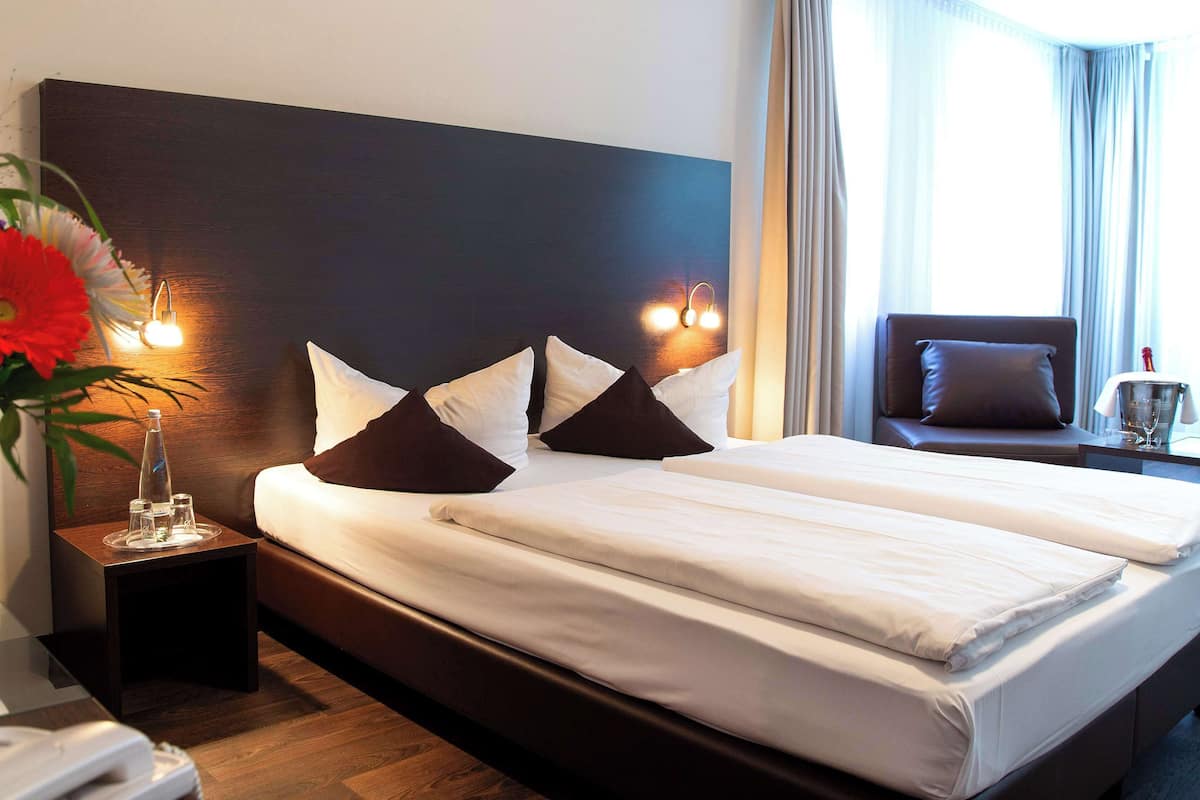 In-room safe, blackout curtains, soundproofing, free cots/infant beds
