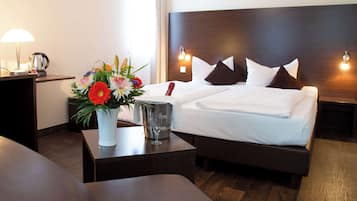 Superior Room, 1 Double Bed | In-room safe, blackout drapes, soundproofing, free cribs/infant beds