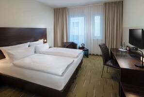 Comfort Room, 2 Katil Bujang (Single) | Peti besi dalam bilik, langsir/tirai gelap terus, kalis bunyi 