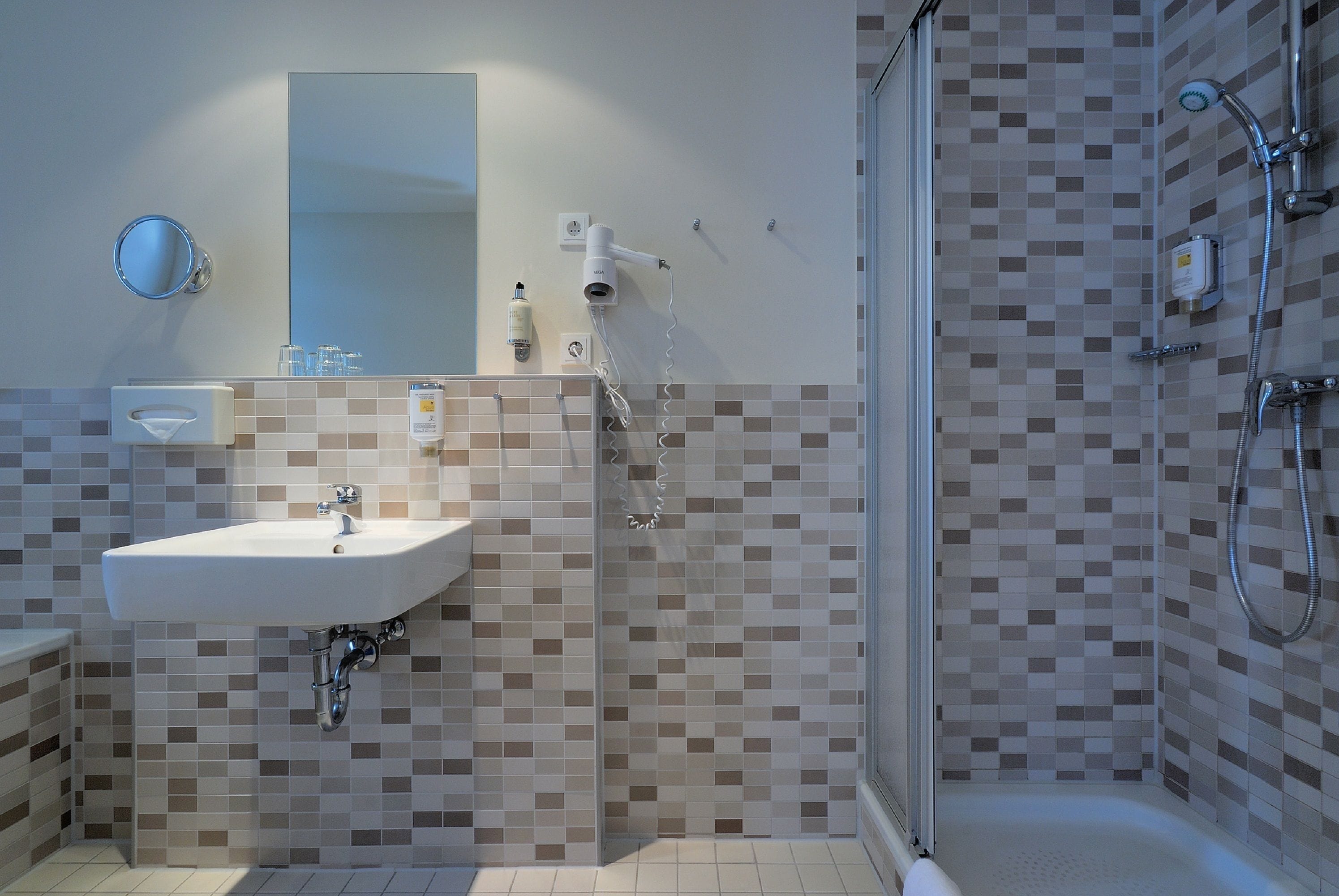 junior suite, 1 double bed | bathroom | hair dryer, towels