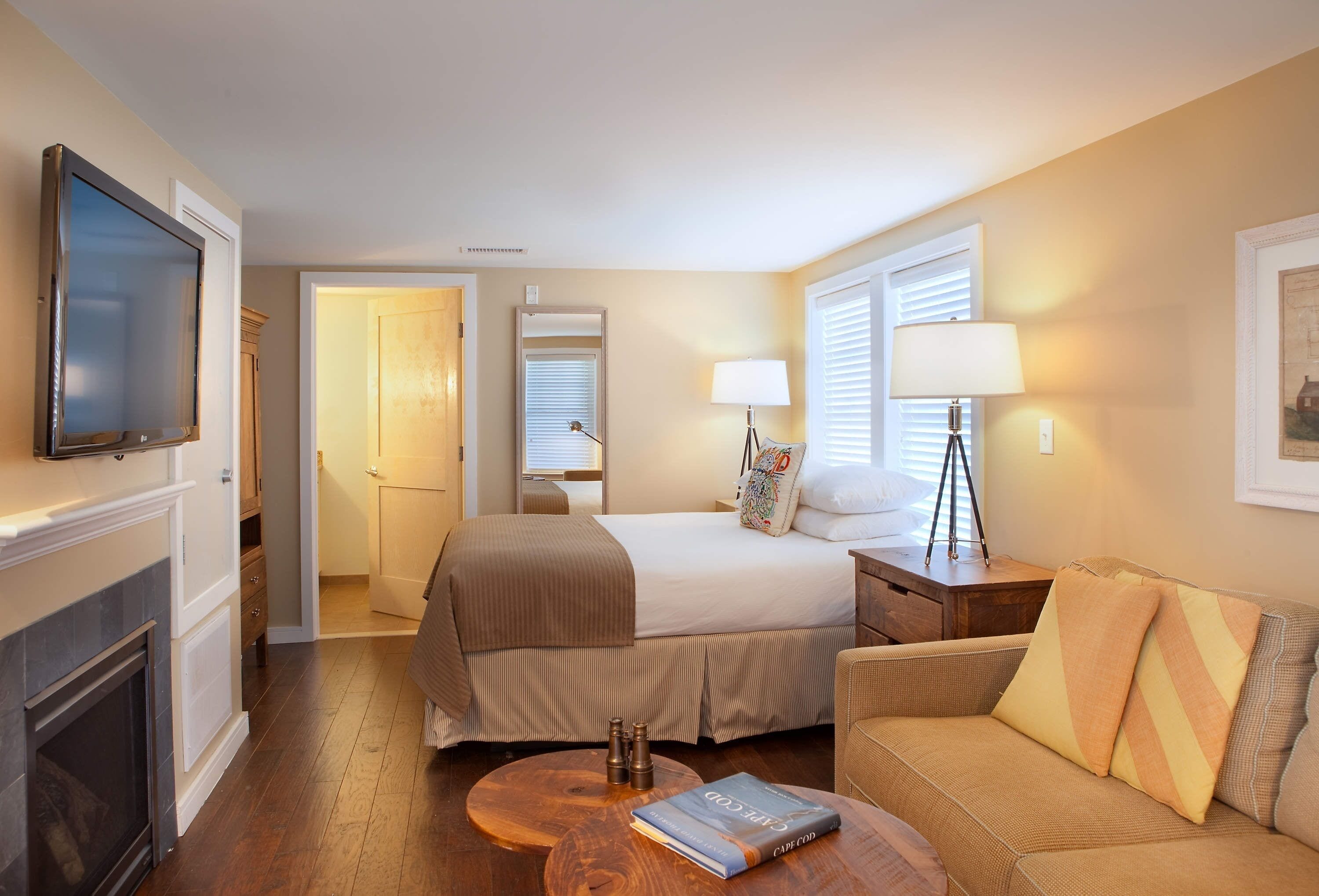 studio | iron/ironing board, free wifi, bed sheets