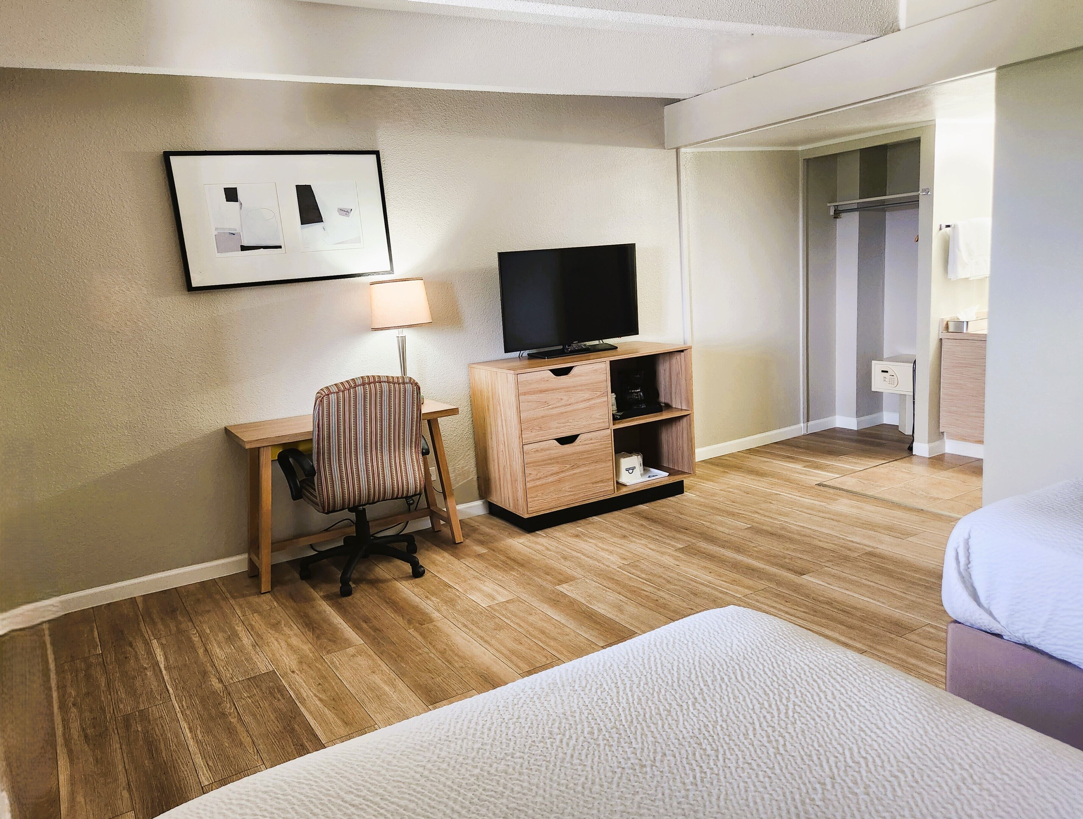 Photo - Days Inn by Wyndham Denver Downtown