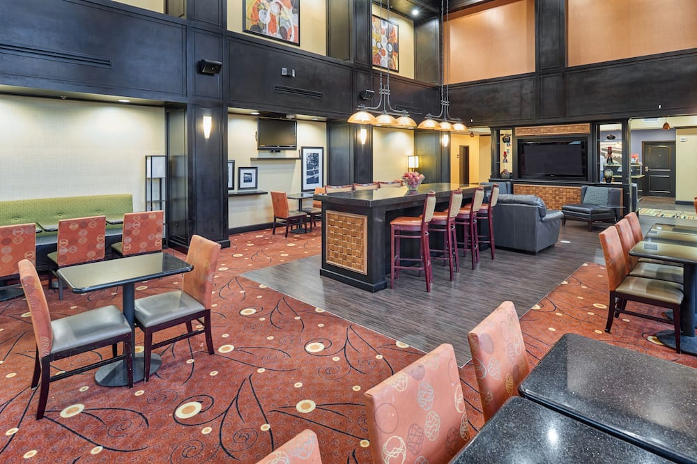 Hampton Inn & Suites Longview North