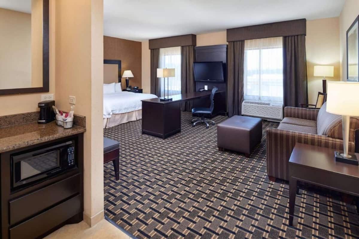 In-room safe, desk, laptop workspace, iron/ironing board