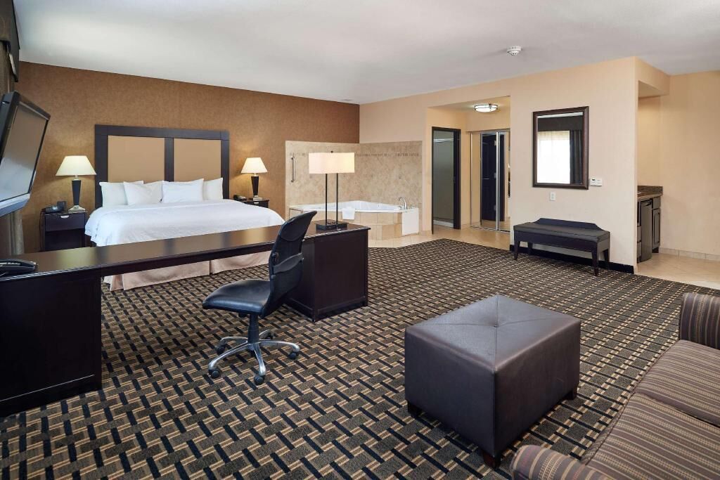 In-room safe, desk, laptop workspace, iron/ironing board