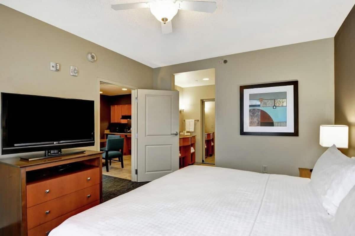 Blackout drapes, iron/ironing board, free WiFi, bed sheets