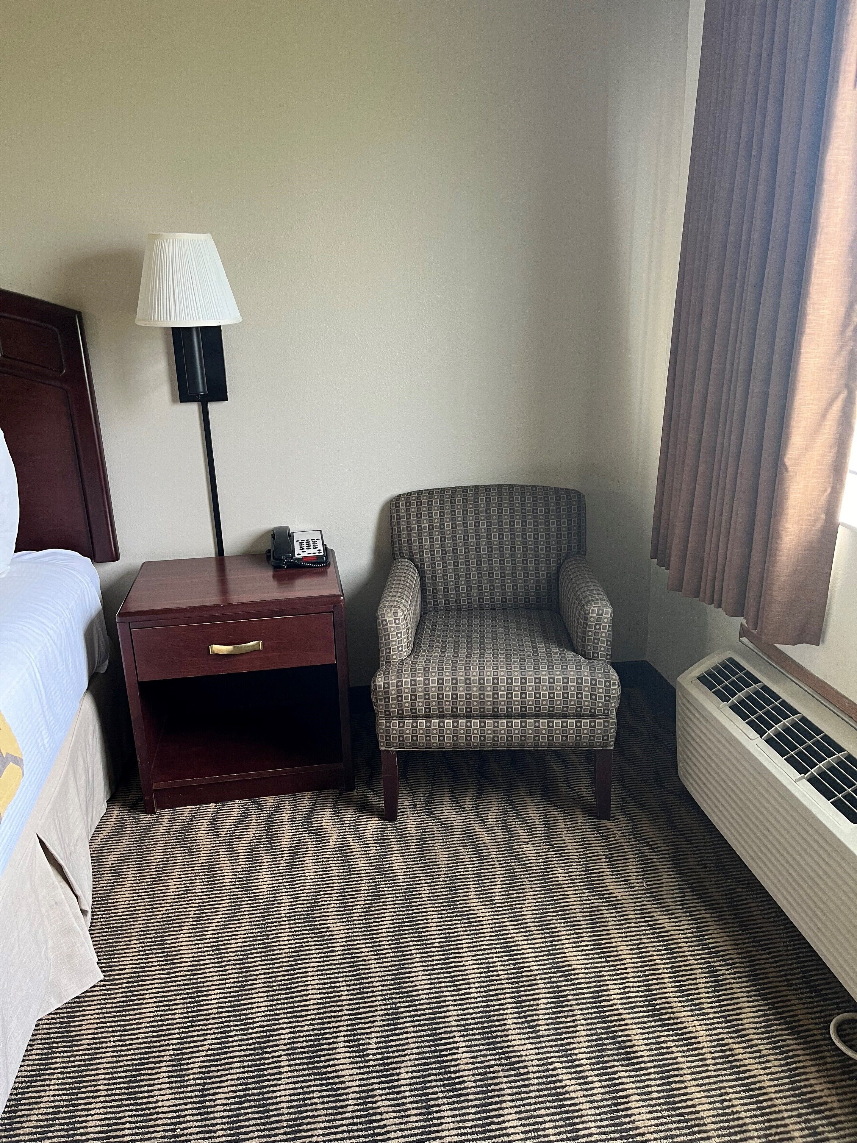 遮光窗帘、熨斗/熨板、免费婴儿床、免费 WiFi