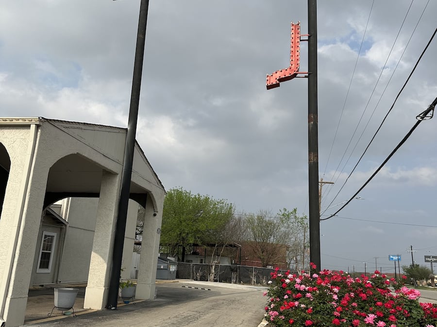 Fachada da propriedade