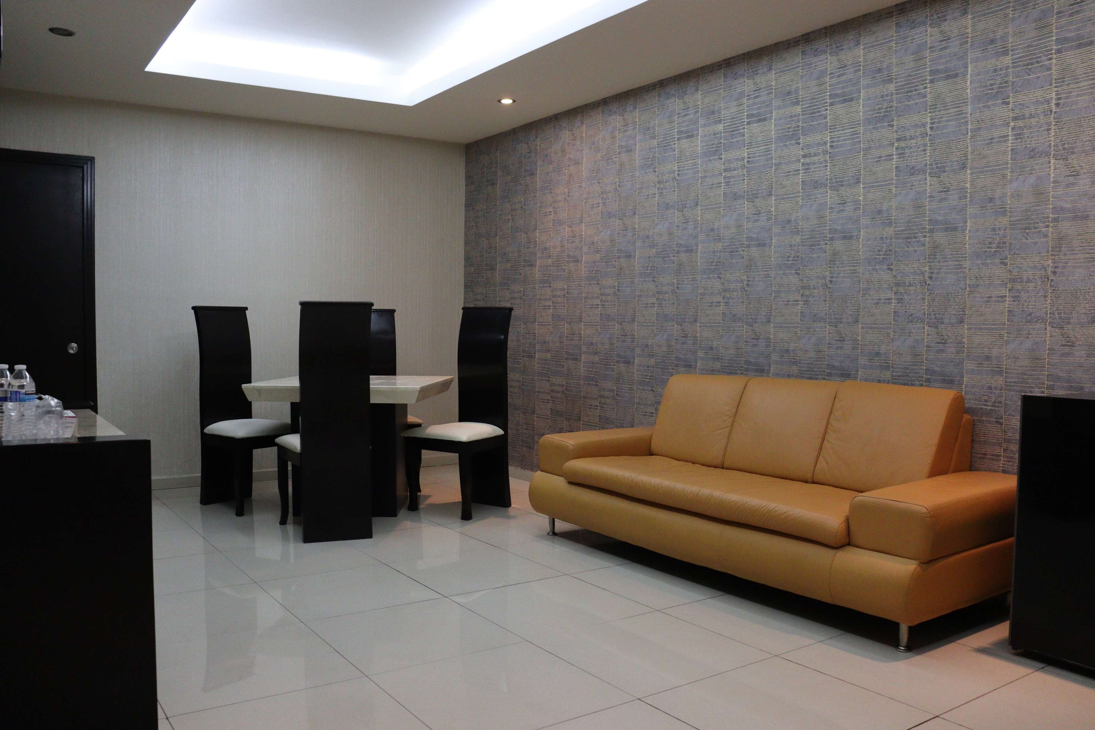 In-room safe, desk, iron/ironing board, free WiFi