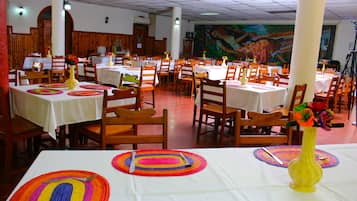 Se sirven desayunos, almuerzos y cenas