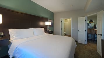 1 bedroom, in-room safe, desk, laptop workspace