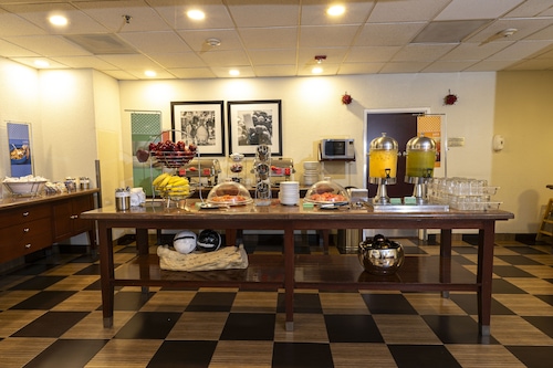 Hampton Inn by Hilton Guadalajara-Aeropuerto