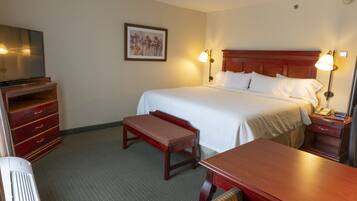 Habitación, 1 cama King size, para no fumadores | Edredón, escritorio y espacio para trabajar con laptop