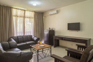 Dobbeltrom – standard | Minibar, safe på rommet, wi-fi (inkludert) og sengetøy