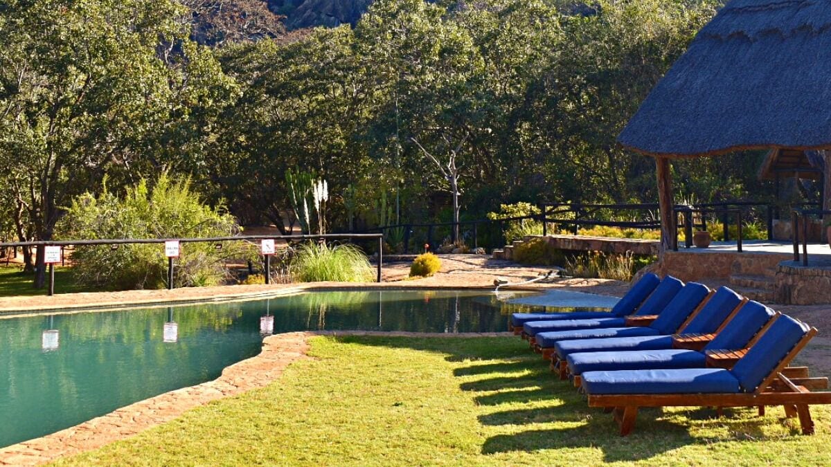 المنشأة من الخارج