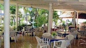 Food court - Auto Hotel Ritz (Acapulco)