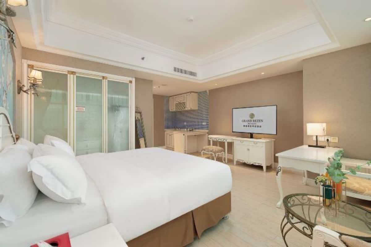 Katil bayi/kot, jam penggera