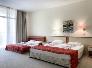 Family Room, 1 Bedroom, Balcony, Park View | Hypo-allergenic bedding, free minibar items, desk - Helios Spa (Golden Sands)