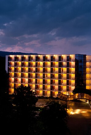 Front of property - evening/night - Helios Spa (Golden Sands)