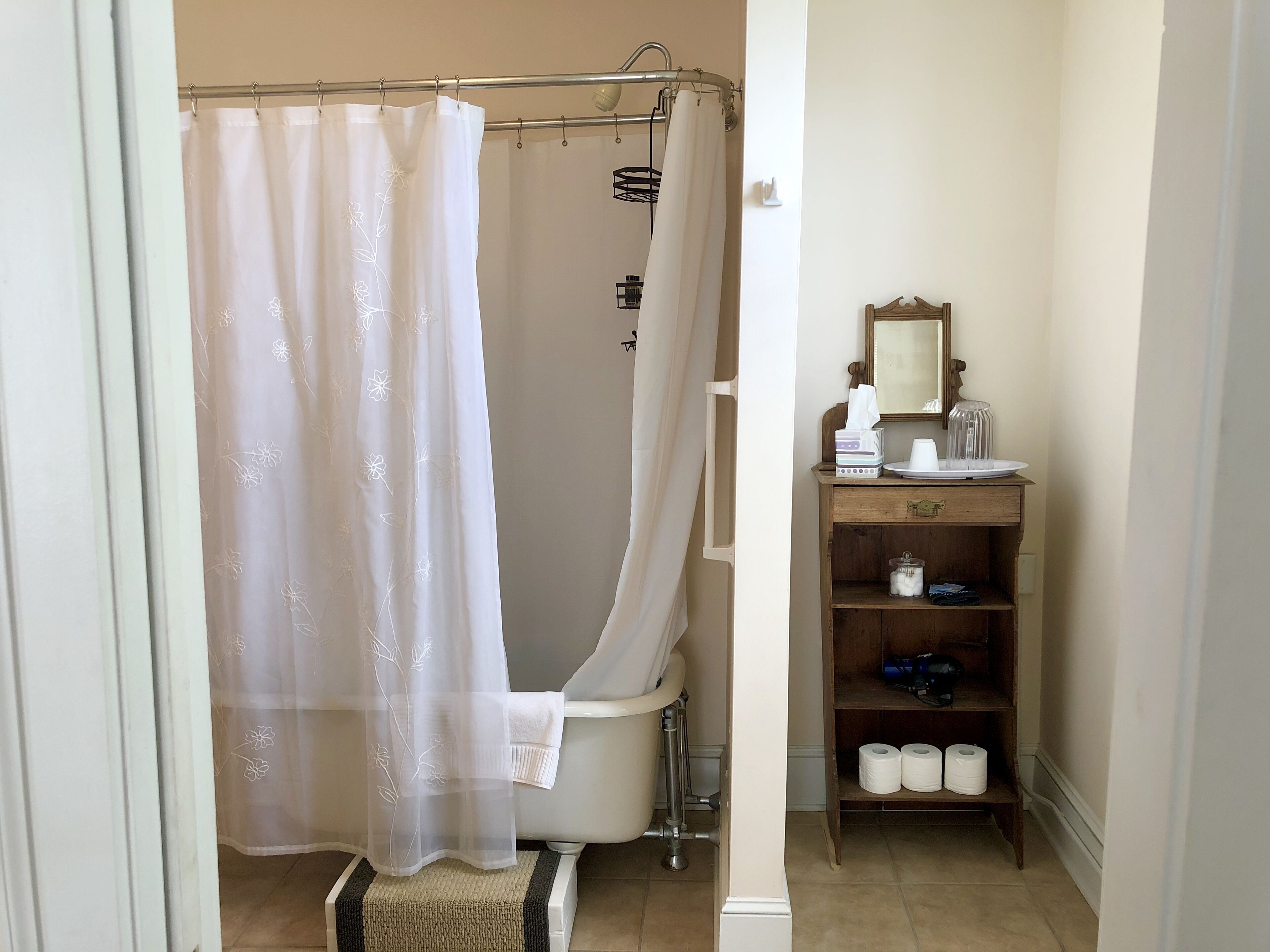 Foto - Rogues Harbor Inn