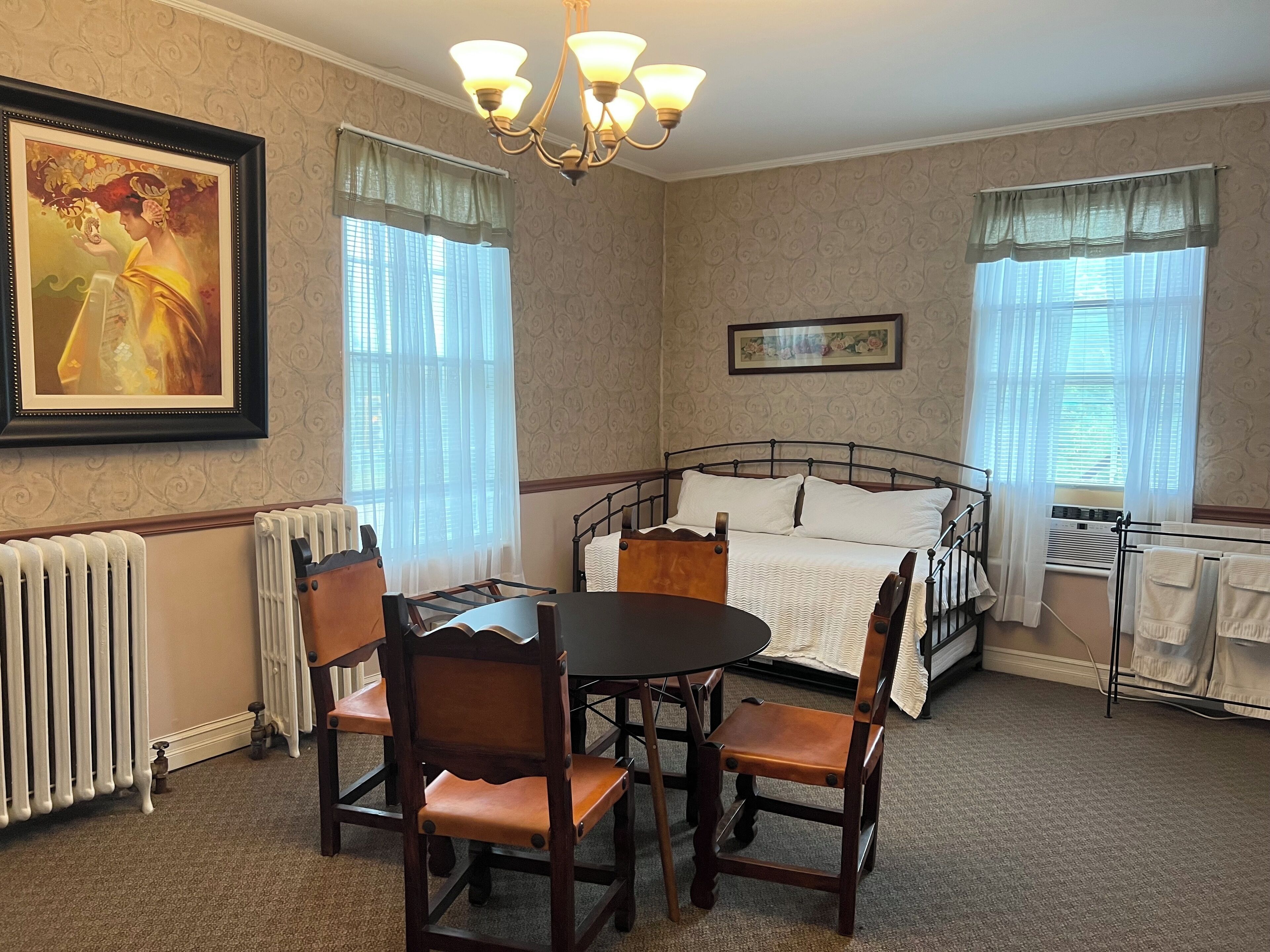 Foto - Rogues Harbor Inn