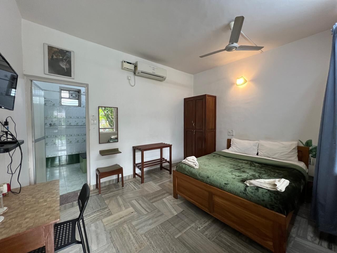 Individually furnished, desk, laptop workspace, blackout curtains