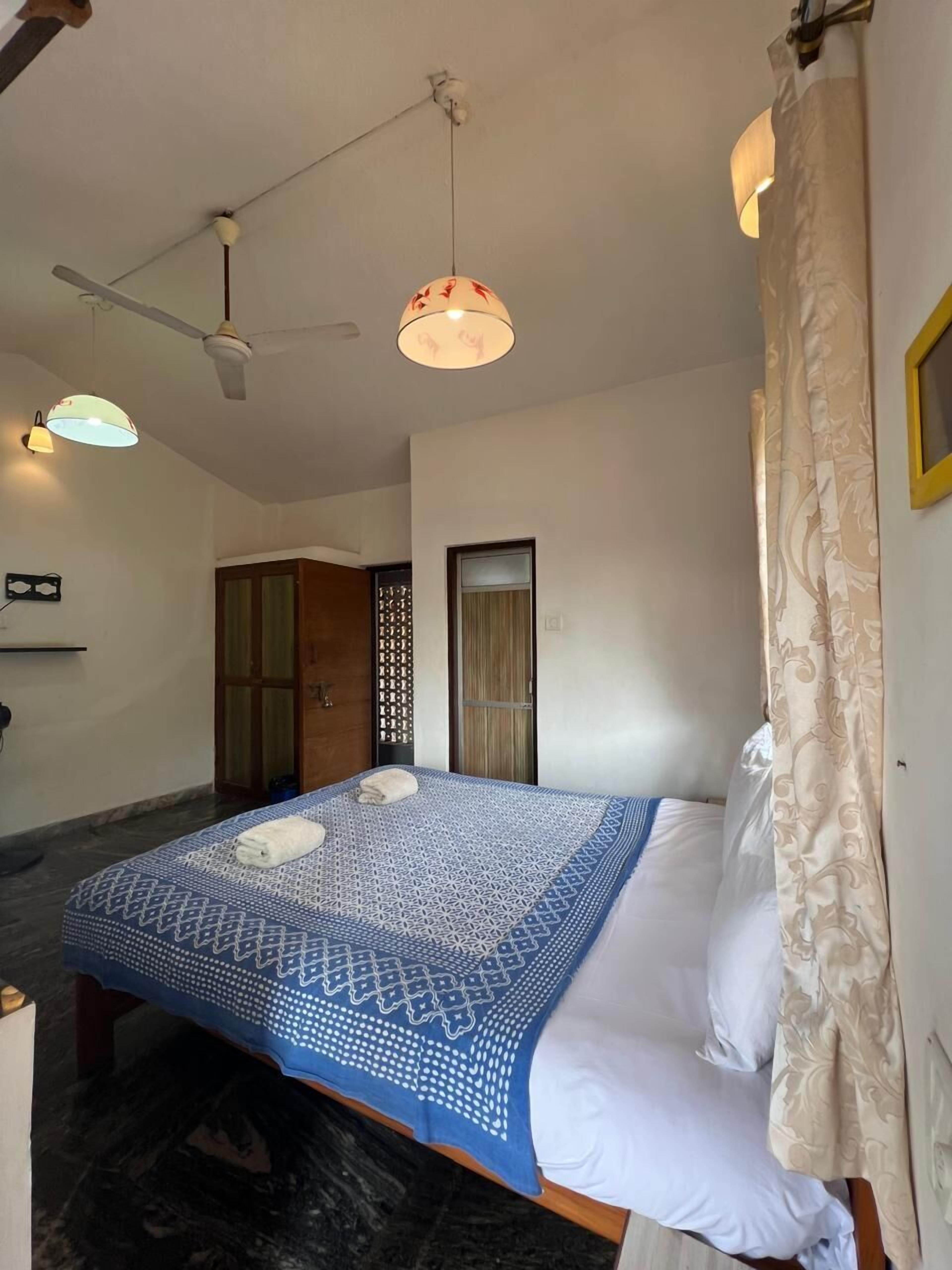 Individually furnished, desk, laptop workspace, blackout curtains