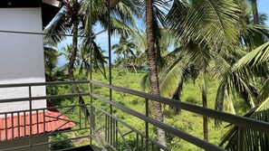 Hiên