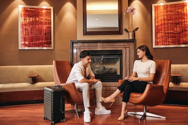 Lobby lounge