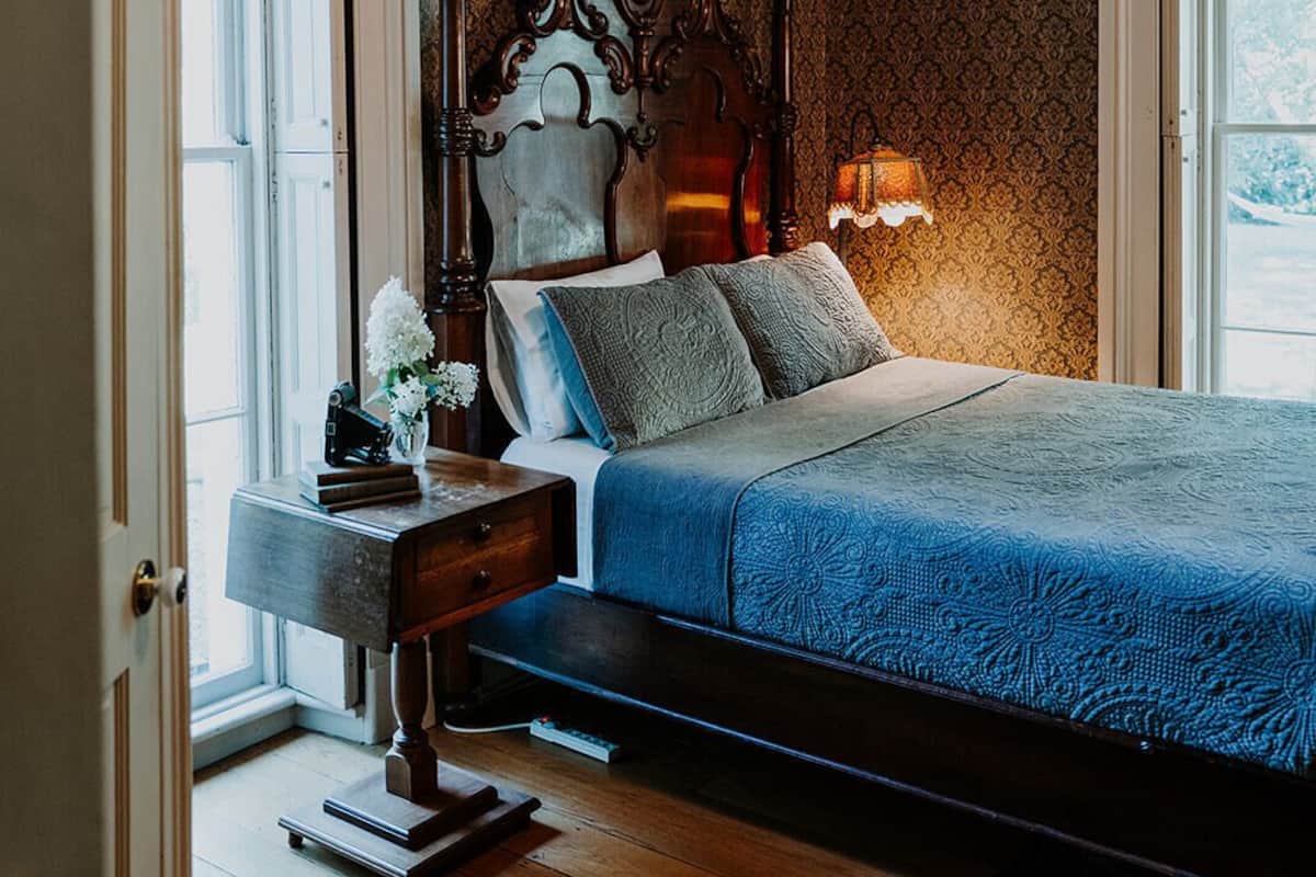 Superior Double Room, Ensuite, Courtyard View (Generals Room) | WiFi (free)
