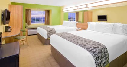 Microtel Inn & Suites by Wyndham Delphos